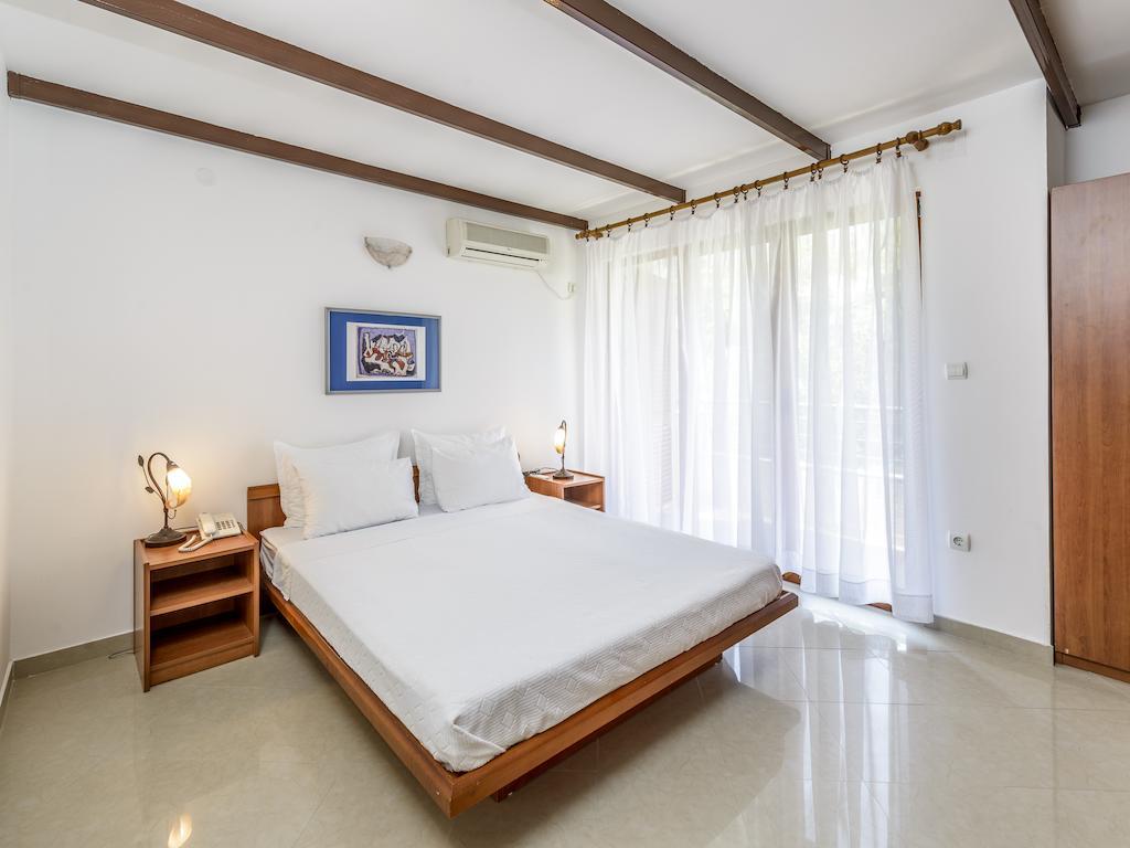 Captain Apartments Budva Cameră foto